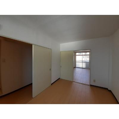 メゾンルミエール 302【管理NO：1-004259501-03020】 ★家具家電は申し込み後に搬入します★の物件写真2