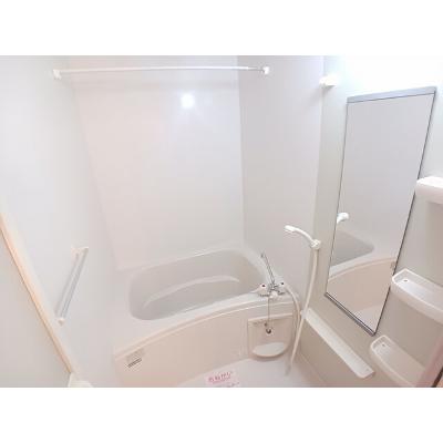 アルモニーアンジュ 102【管理NO：1-014340401-01020】 ★家具家電は申し込み後に搬入します★の物件写真4