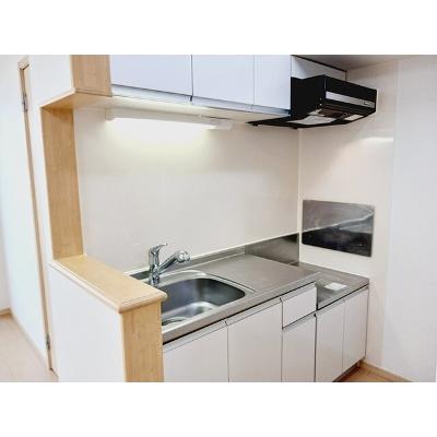 サンローラン 103【管理NO：1-016471301-01030】 ★家具家電は申し込み後に搬入します★ ★2026年09月中旬入居可能★の物件写真3
