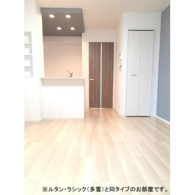 ルーブルヒルズ 204【管理NO：1-028484301-02040】 ★家具家電は申し込み後に搬入します★ ★2027年02月上旬入居可能★の物件写真2
