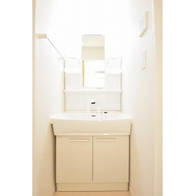 apartment 〒108-0075　東京都港区港南２丁目16-1