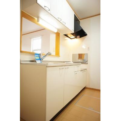 ＳＡＫＵＲＡ　ＳＴＲＥＥＴ　Ⅱ 101【管理NO：1-014842602-01010】 ★家具家電は申し込み後に搬入します★ ★2026年10月中旬入居可能★の物件写真3