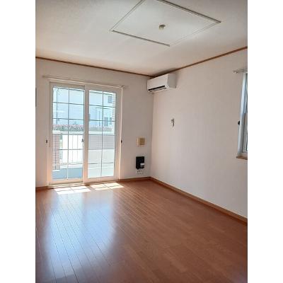 プリムローズＡ 101【管理NO：1-013331201-01010】 ★家具家電は申し込み後に搬入します★ ★2026年09月中旬入居可能★の物件写真2