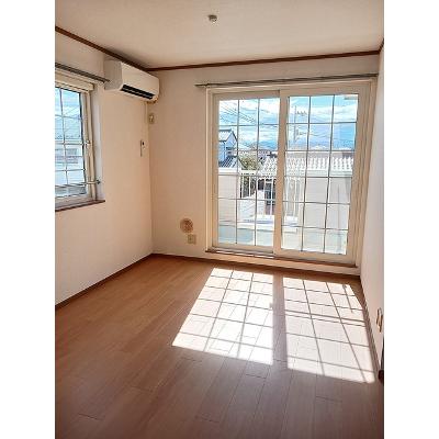 バンブーウエルス 203【管理NO：1-011405301-02030】 ★家具家電は申し込み後に搬入します★ ★2026年10月下旬入居可能★の物件写真2