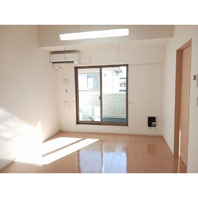 ショコラ・デ・カーサ 202【管理NO：1-020452601-02020】 ★家具家電は申し込み後に搬入します★の物件写真2