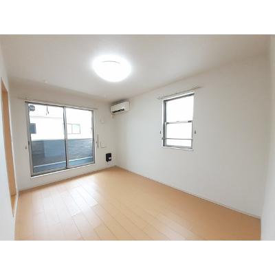 ティアラ　プリンス 203【管理NO：1-018883501-02030】 ★家具家電は申し込み後に搬入します★ ★2026年10月上旬入居可能★の物件写真2