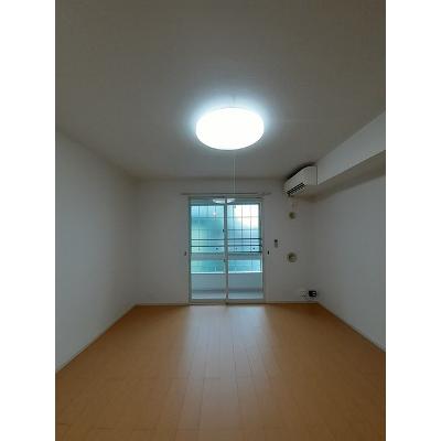 シャトン　ヒルズ 202【管理NO：1-018094901-02020】 ★家具家電は申し込み後に搬入します★ ★2026年11月中旬入居可能★の物件写真2