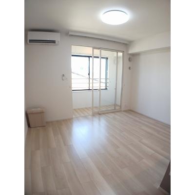 フォンターナ・アリア 202【管理NO：1-027724801-02020】 ★家具家電は申し込み後に搬入します★ ★2026年10月中旬入居可能★の物件写真2