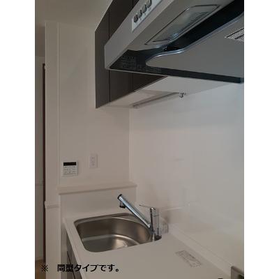 アステル 102【管理NO：1-028160401-01020】 ★家具家電は申し込み後に搬入します★ ★2027年02月上旬入居可能★の物件写真3