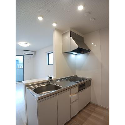 Ｅｕｐｈｏｒｉａ 101【管理NO：1-027180601-01010】 ★家具家電は申し込み後に搬入します★の物件写真3