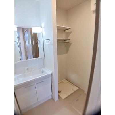 apartment 愛知県岡崎市赤渋町字上河原５３番地２ 

↓地図はこちらから