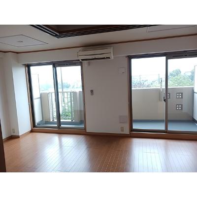 グランツ　コート 303【管理NO：1-013955101-03030】 ★家具家電は申し込み後に搬入します★の物件写真2
