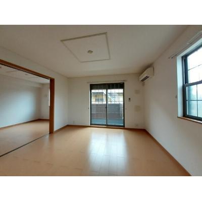 シュトラール 103【管理NO：1-015302301-01030】 ★家具家電は申し込み後に搬入します★ ★2026年10月中旬入居可能★の物件写真2