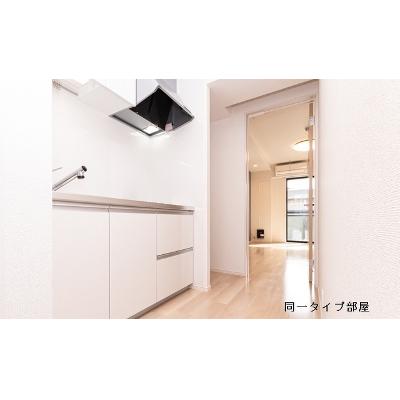 ヒカルサ四日市東阿倉川 201【管理NO：1-028498301-02010】 ★家具家電は申し込み後に搬入します★ ★2026年10月下旬入居可能★の物件写真3