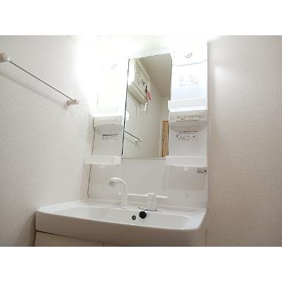 apartment 三重県鈴鹿市岸岡町２５７４番地２ 

↓地図はこちらから