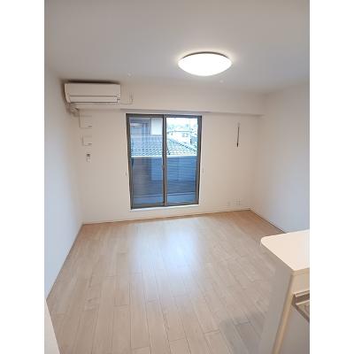 リス　ブロン 202【管理NO：1-025112701-02020】 ★家具家電は申し込み後に搬入します★の物件写真2