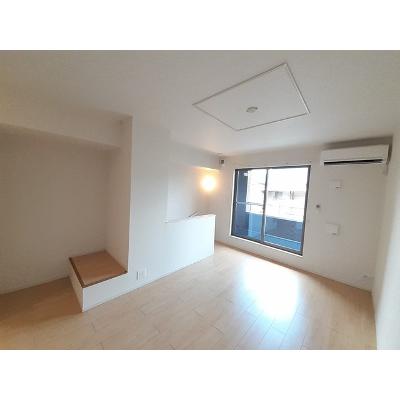 シカタ　ロジュマン 106【管理NO：1-020332301-01050】 ★家具家電は申し込み後に搬入します★ ★2026年10月中旬入居可能★の物件写真2