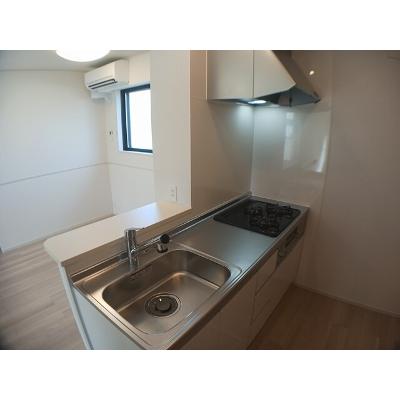 シャリティ・ベルⅠ 103【管理NO：1-028079001-01030】 ★家具家電は申し込み後に搬入します★の物件写真3