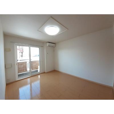 善紀ハイツⅡ号館 103【管理NO：1-015528001-01030】 ★家具家電は申し込み後に搬入します★の物件写真2