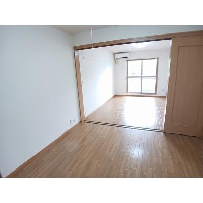 ラ・コルタ 106【管理NO：1-013525001-01050】 ★家具家電は申し込み後に搬入します★の物件写真2