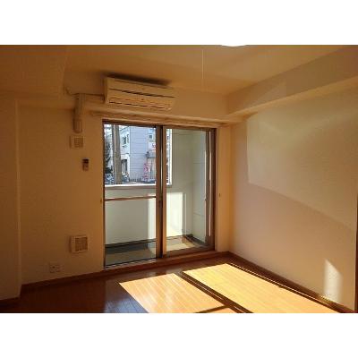 ブリリアント　アコーポリッシュ 103【管理NO：1-014672901-01030】 ★家具家電は申し込み後に搬入します★ ★2026年09月中旬入居可能★の物件写真2
