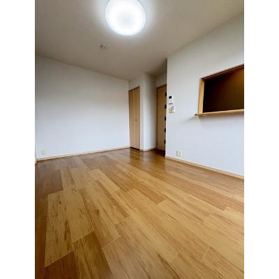プリマベーラくずは 202【管理NO：1-015986201-02020】 ★家具家電は申し込み後に搬入します★の物件写真2