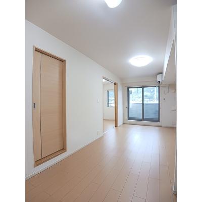 グレイス・寺川 303【管理NO：1-020937301-03030】 ★家具家電は申し込み後に搬入します★の物件写真2