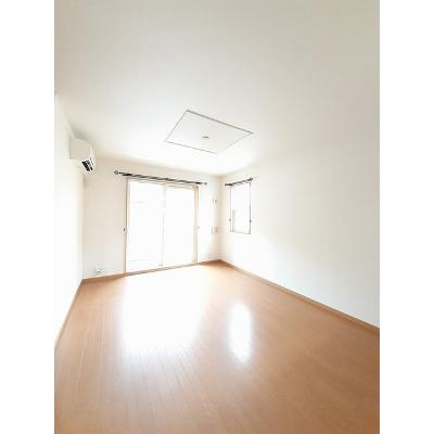 プラシード参番館 101【管理NO：1-013835303-01010】 ★家具家電は申し込み後に搬入します★ ★2026年10月中旬入居可能★の物件写真2
