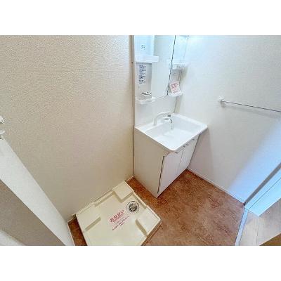 クイーンズ・ガーデンⅡ　Ａ 105【管理NO：1-023183801-01050】 ★家具家電は申し込み後に搬入します★の物件写真6