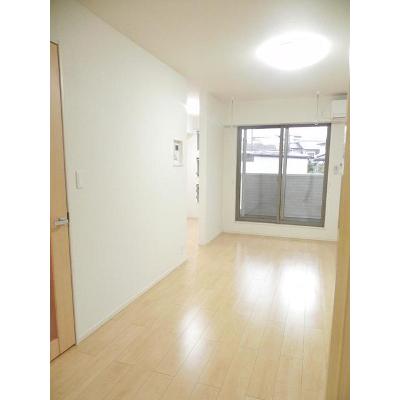 フォレスト　Ⅱ 201【管理NO：1-022997802-02010】 ★家具家電は申し込み後に搬入します★ ★2026年10月上旬入居可能★の物件写真2