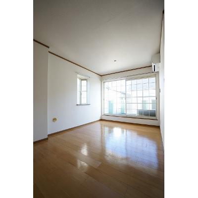 アルモニィⅠ 201【管理NO：1-010616401-02010】 ★家具家電は申し込み後に搬入します★の物件写真2