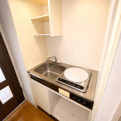 【J’sマンスリーあざみ野 306】9月10日～入居可🌟厚さ20㎝高密度ポケットコイルマットレス使用！駅徒歩7分、渋谷駅まで約24分、乗換無し！都心へのアクセス良好☆【インターネット無料】の物件写真3