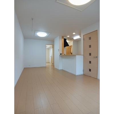 ロシェ　グラース 101【管理NO：1-017748001-01010】 ★家具家電は申し込み後に搬入します★ ★2026年10月中旬入居可能★の物件写真2
