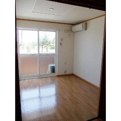 ソレイユ 102【管理NO：1-013083301-01020】 ★家具家電は申し込み後に搬入します★ ★2026年10月中旬入居可能★の物件写真2