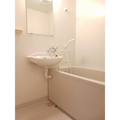 エクセルハイツ 202【管理NO：1-003872701-02020】 ★家具家電は申し込み後に搬入します★の物件写真4
