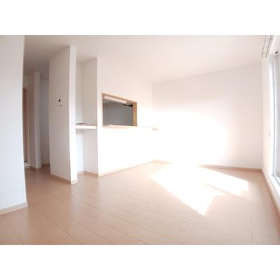 エアリー・カレントⅡ 202【管理NO：1-016354701-02020】 ★家具家電は申し込み後に搬入します★の物件写真2