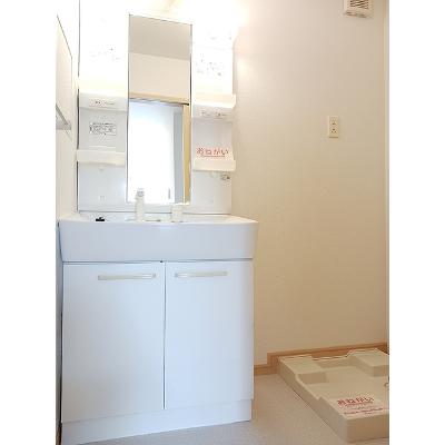 エアリー・カレントⅡ 202【管理NO：1-016354701-02020】 ★家具家電は申し込み後に搬入します★の物件写真6