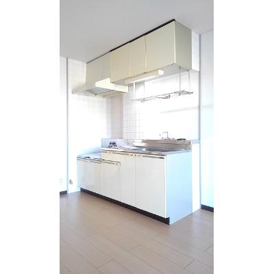 カーサエスペランサ 302【管理NO：1-004087801-03020】 ★家具家電は申し込み後に搬入します★ ★2026年10月中旬入居可能★の物件写真3