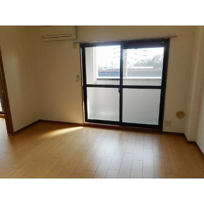 ラ・フォーレ春日 301【管理NO：1-009749101-03010】 ★家具家電は申し込み後に搬入します★ ★2026年10月中旬入居可能★の物件写真2