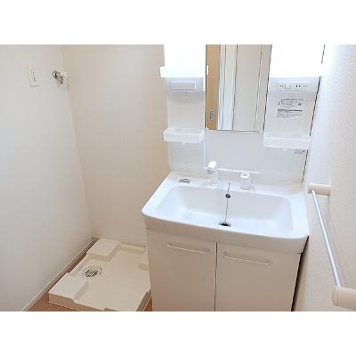 フローラルコート　Ⅱ 102【管理NO：1-021279502-01020】 ★家具家電は申し込み後に搬入します★の物件写真6