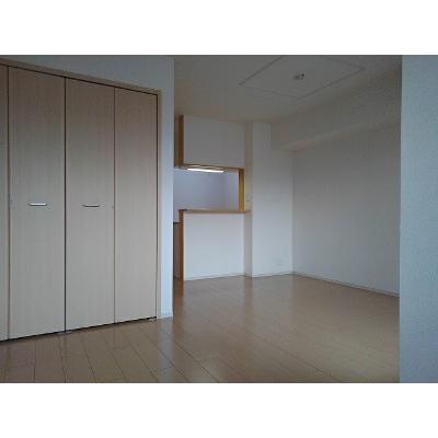 アムール 202【管理NO：1-017095001-02020】 ★家具家電は申し込み後に搬入します★ ★2026年10月中旬入居可能★の物件写真2