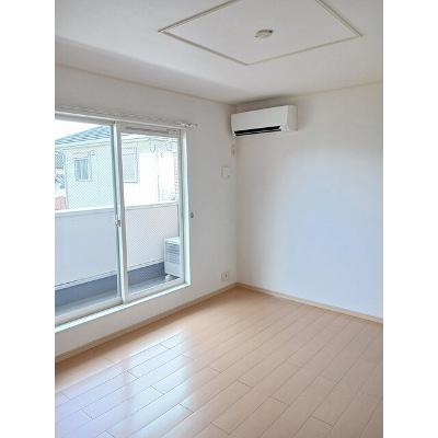 プリムラ 202【管理NO：1-015983001-02020】 ★家具家電は申し込み後に搬入します★ ★2026年11月上旬入居可能★の物件写真2