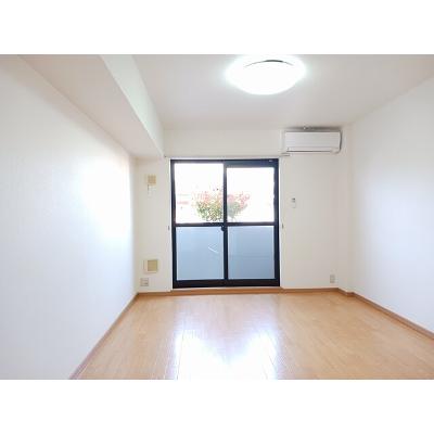 テラス呉羽 102【管理NO：1-013346301-01020】 ★家具家電は申し込み後に搬入します★ ★2026年10月中旬入居可能★の物件写真2