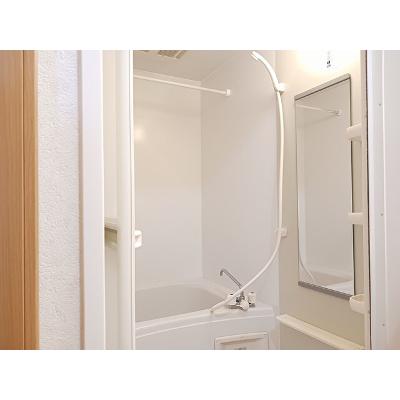 テラス呉羽 102【管理NO：1-013346301-01020】 ★家具家電は申し込み後に搬入します★ ★2026年10月中旬入居可能★の物件写真4