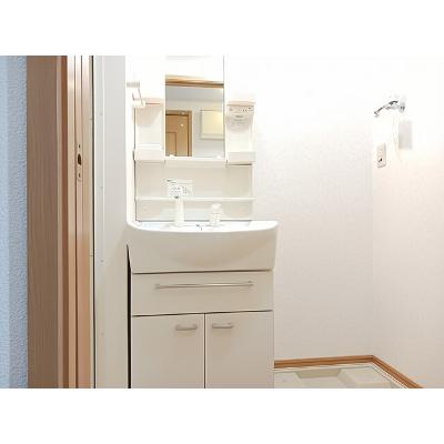 テラス呉羽 102【管理NO：1-013346301-01020】 ★家具家電は申し込み後に搬入します★ ★2026年10月中旬入居可能★の物件写真6