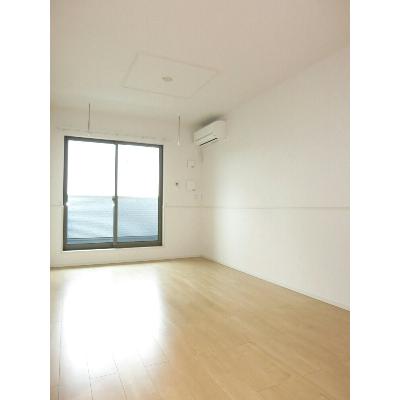 コッティアラヤ 202【管理NO：1-022032501-02020】 ★家具家電は申し込み後に搬入します★ ★2026年10月中旬入居可能★の物件写真2