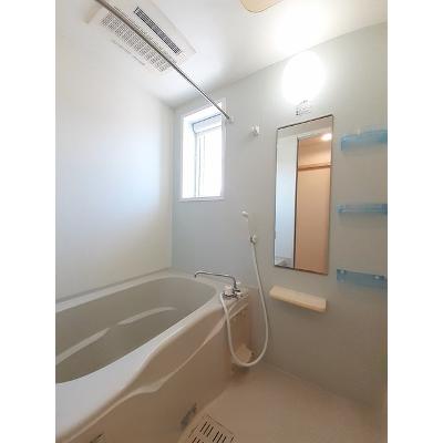 ベリンガム 201【管理NO：1-015714401-02010】 ★家具家電は申し込み後に搬入します★ ★2026年10月中旬入居可能★の物件写真4