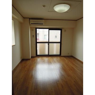 アイナ 301【管理NO：1-013143901-03010】 ★家具家電は申し込み後に搬入します★ ★2026年10月中旬入居可能★の物件写真2
