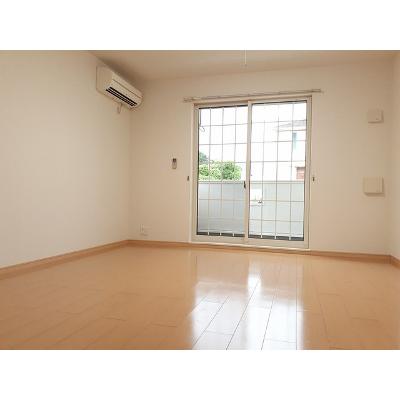 カレント　Ｃ 101【管理NO：1-016853601-01010】 ★家具家電は申し込み後に搬入します★ ★2026年10月中旬入居可能★の物件写真2