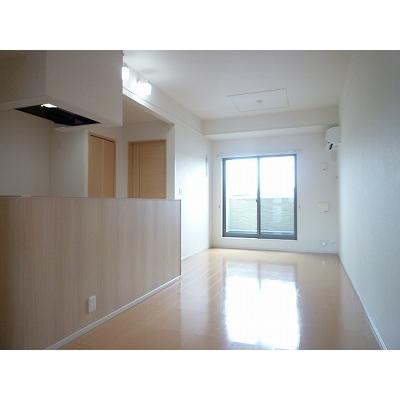 ラフィーネ・ユー 202【管理NO：1-019432701-02020】 ★家具家電は申し込み後に搬入します★ ★2026年11月中旬入居可能★の物件写真2